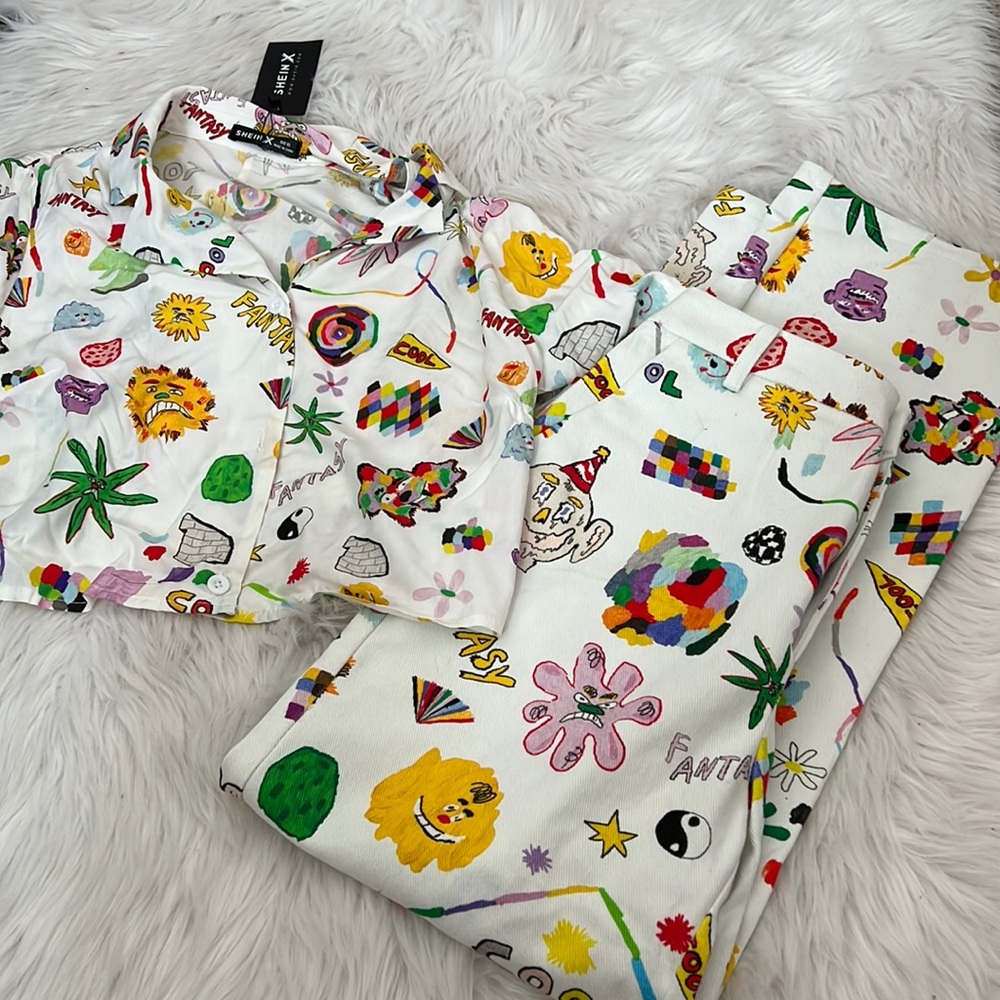 SHEIN 2 piece fantasy print crop top and wide leg jeans